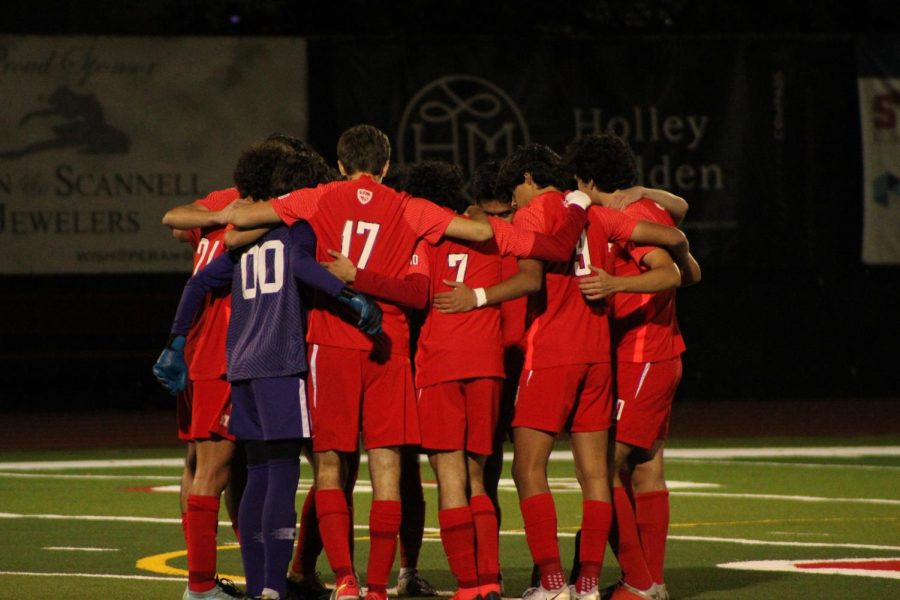 Varsity Soccer Dominates Castleberry Tournament